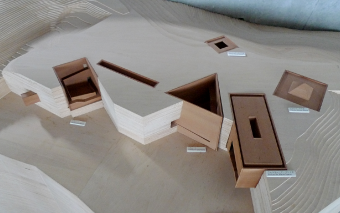 地中美術館の模型